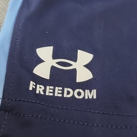 Under Armour Boys Size 7 Athletic Shorts, NWT - Picture 2 of 6